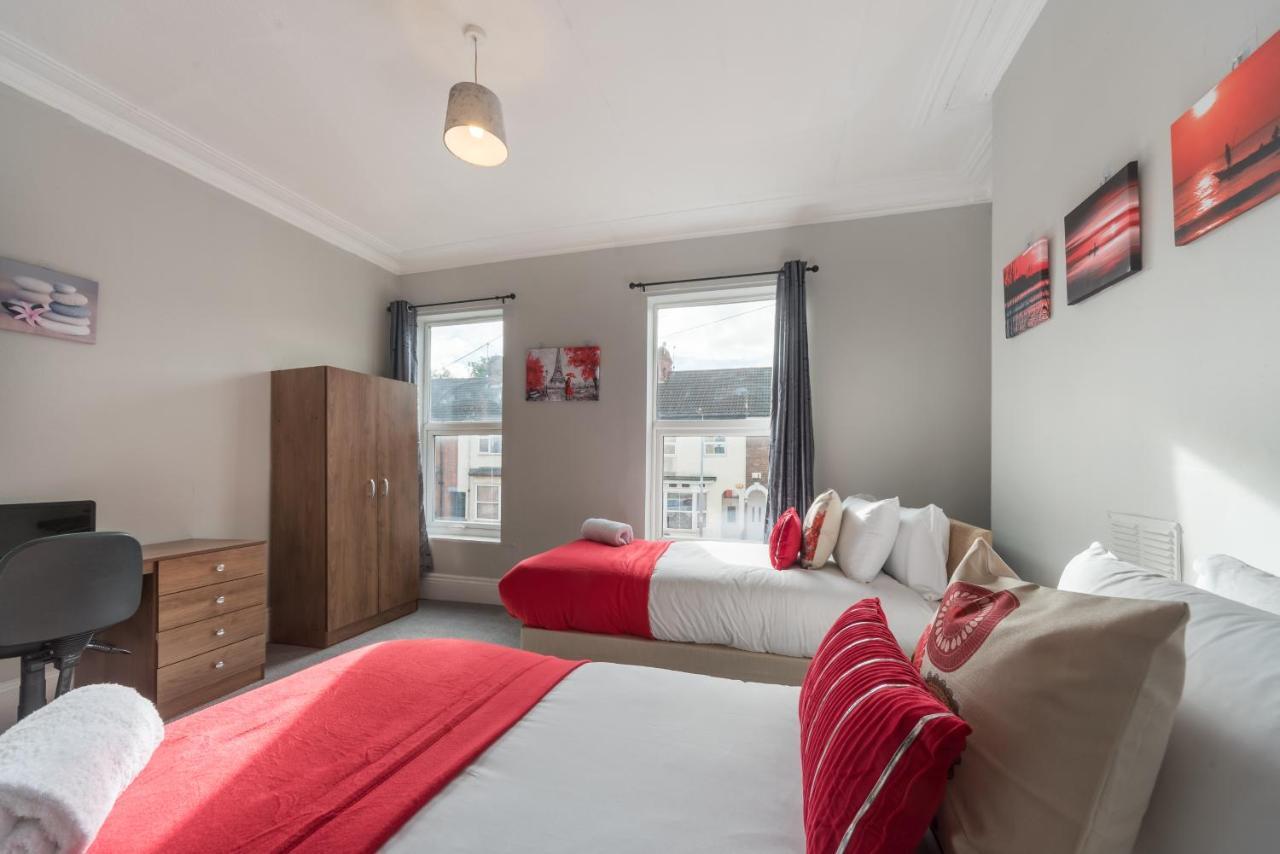 3 Bedroom Saks - 2 Living Area House In Newland Ave Hull Kingston upon Hull Exterior foto