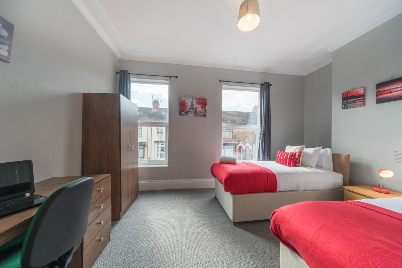 3 Bedroom Saks - 2 Living Area House In Newland Ave Hull Kingston upon Hull Exterior foto